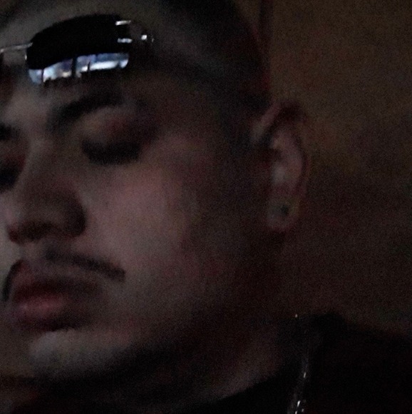 Meet your Posher, Vincent - Picture 1 of 1